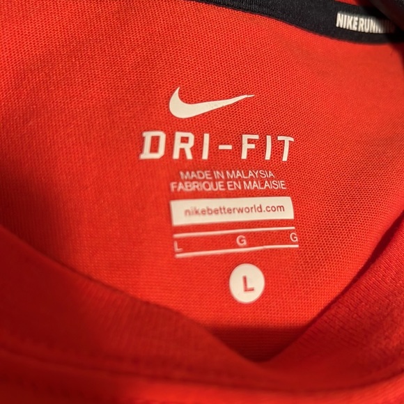 Nike tee - Picture 8 of 11